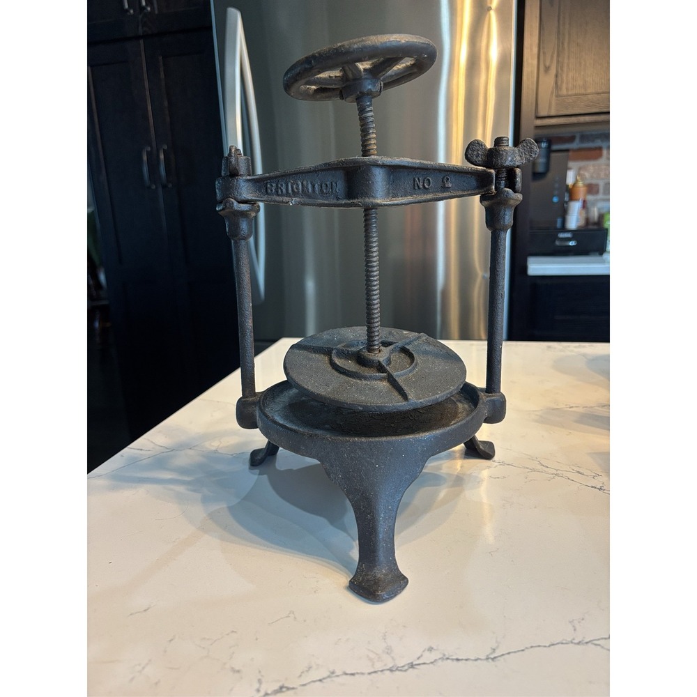 Brighton No 2 Cast Iron Fruit Lard Press Manual Hand Screw Press